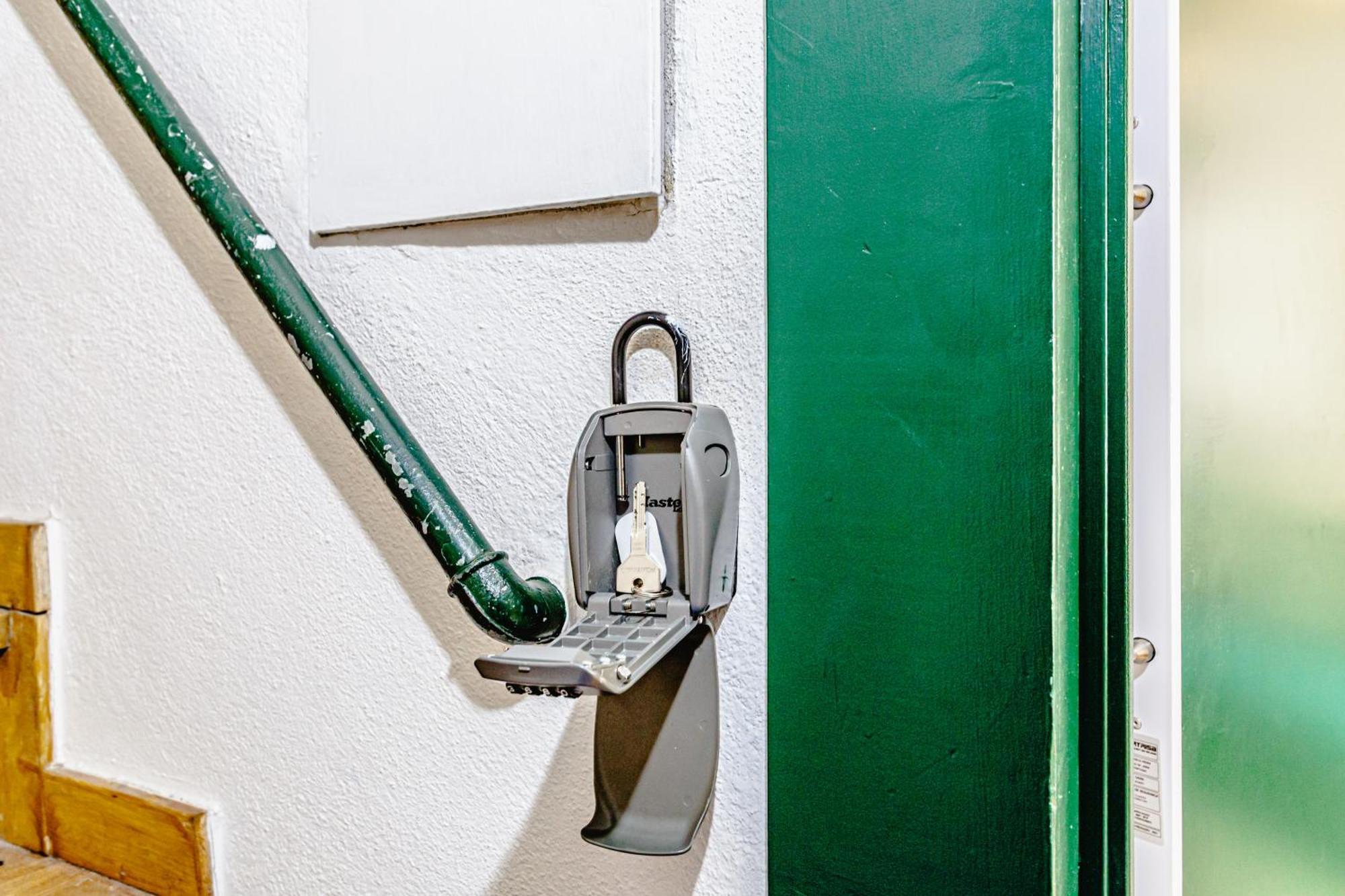 Visitlisbon4Fun: Alfama II Apartment Bagian luar foto
